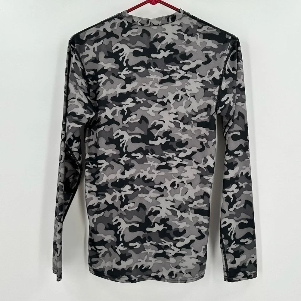 Nike FIT DRY Women’s Gray Camo Long Sleeve Pullover Athletic Top Size Medium
